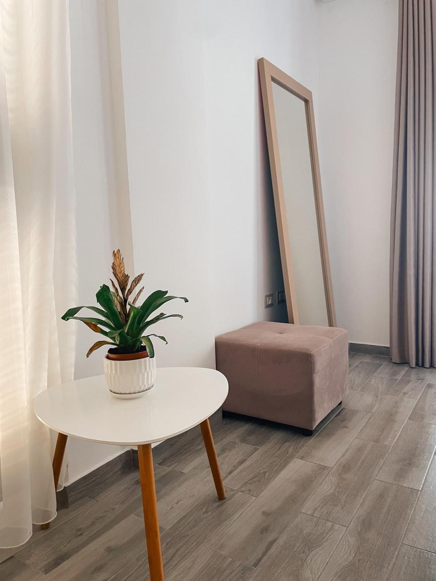 Aqua Holiday Apartments Vlore Exterior photo