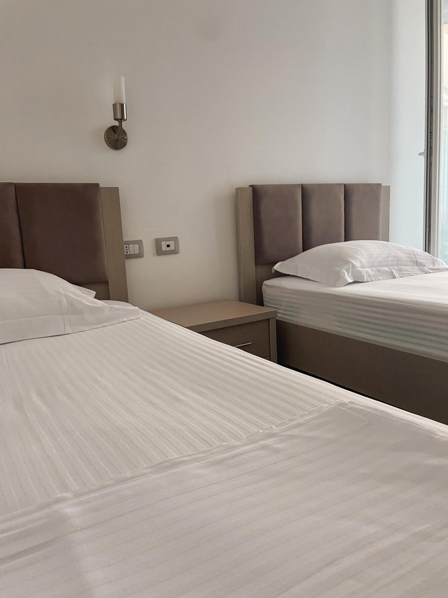 Aqua Holiday Apartments Vlore Exterior photo