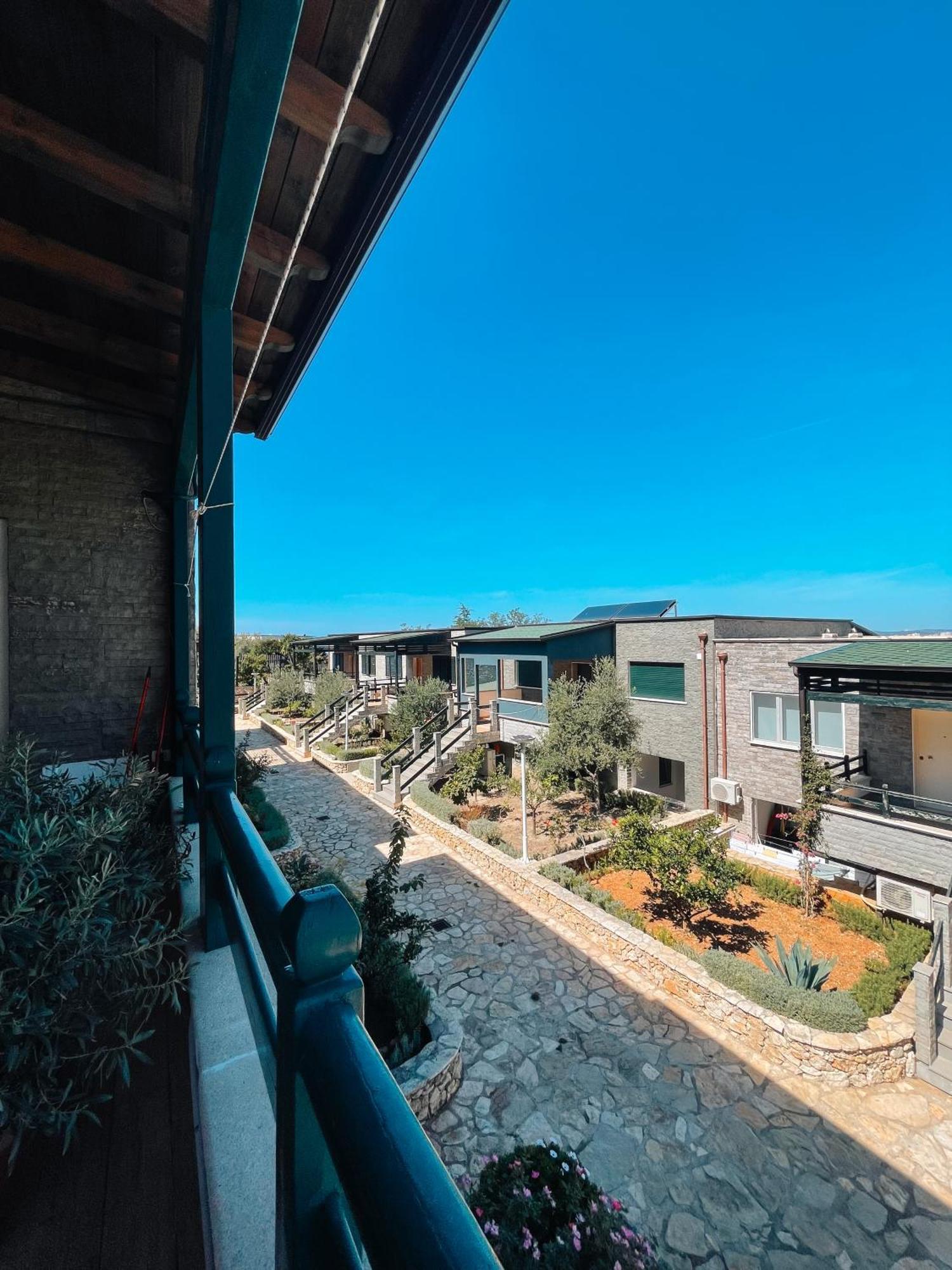 Aqua Holiday Apartments Vlore Exterior photo